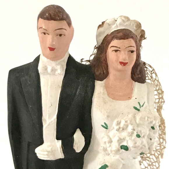 Vintage 40's Bride & Groom Cake Topper - Picture 3 of 5